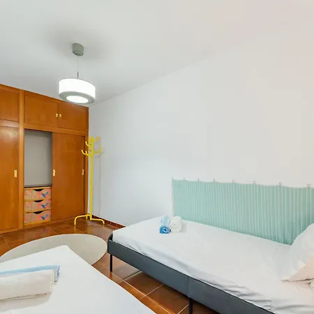 Charming 2 Bed In Old Town - Pass The Keys Appartement