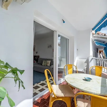 Charming 2 Bed In Old Town - Pass The Keys Fuengirola