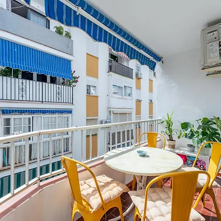 Appartement Charming 2 Bed In Old Town - Pass The Keys *